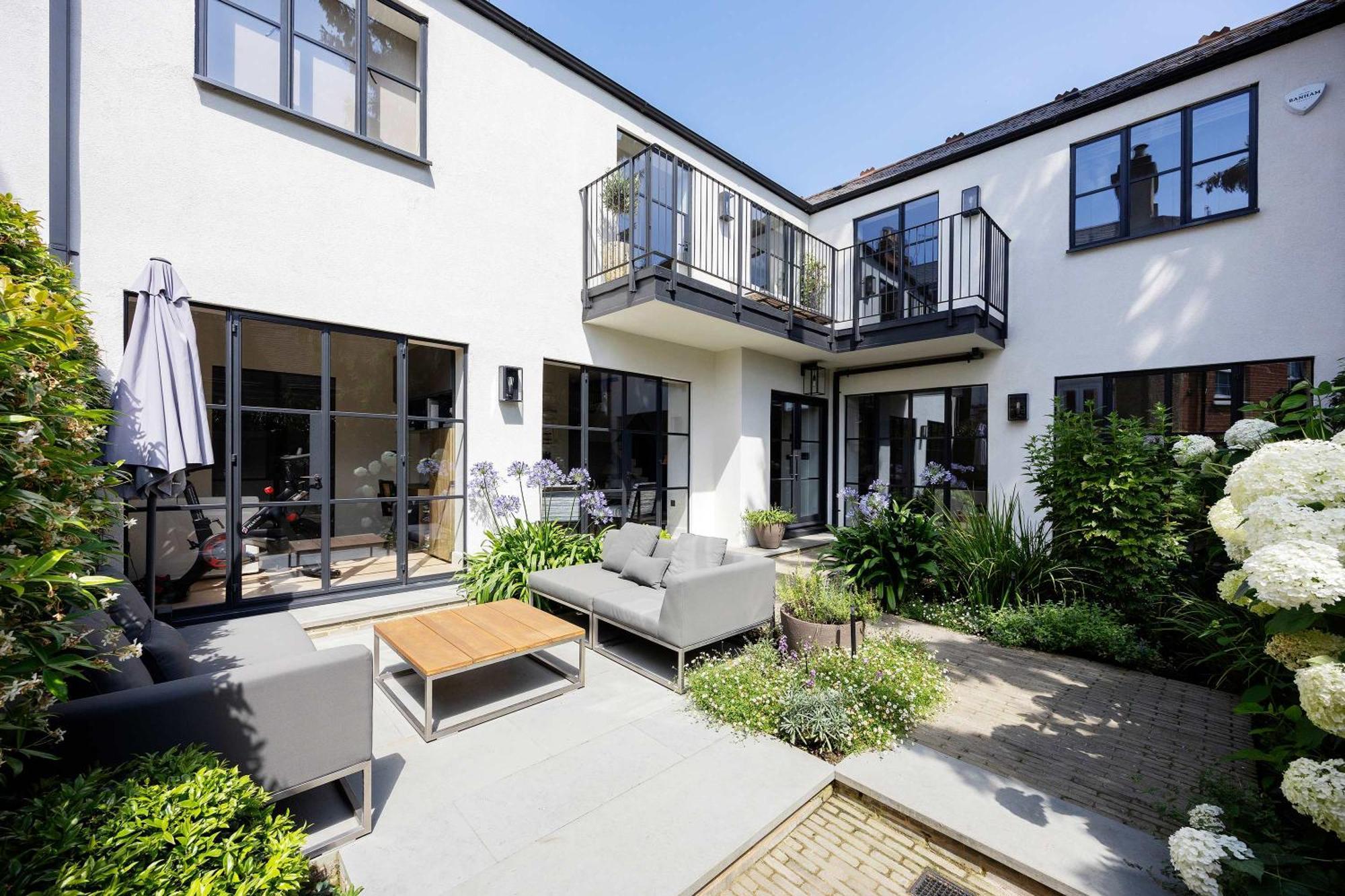 Veeve - Courtyard Oasis Villa London Exterior photo